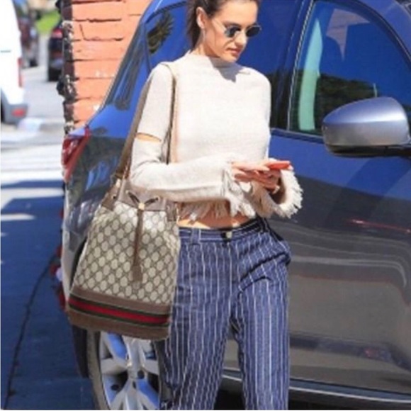 Gucci authentic brown bucket bag - Picture 2 of 16